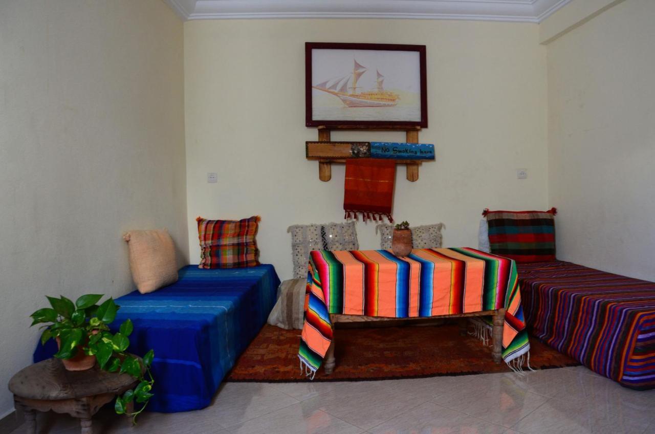 Tayought Surf Hostel Тагазут Экстерьер фото
